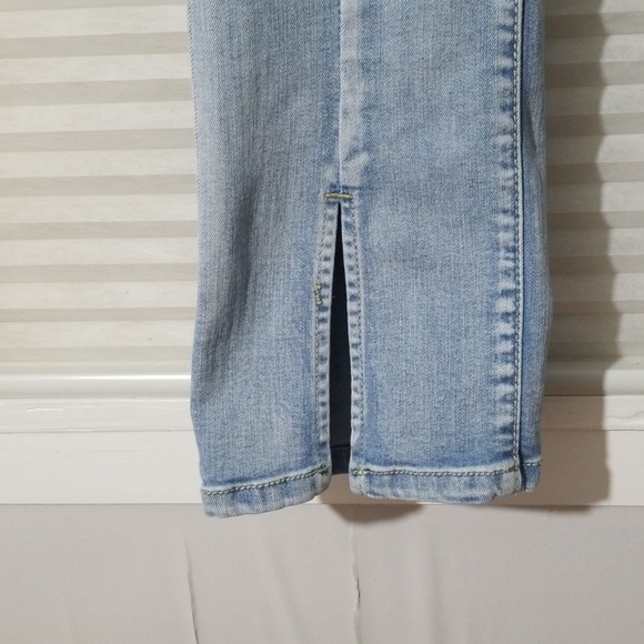 Jeans - Picture 2 of 3